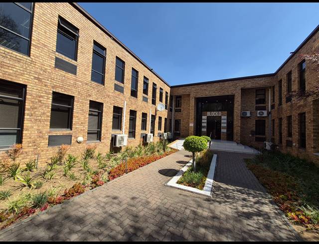 336M² OFFICE TO LET IN KRAMERVILLE